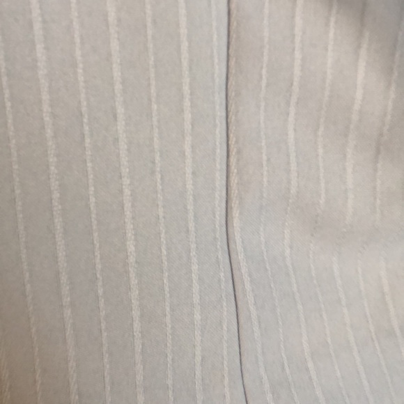 SKY BLUE STRUCTURED CROP TOP - Picture 4 of 5